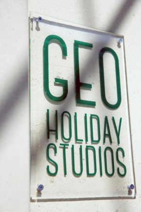 Отель Geo Holiday Studios  Кипарисия